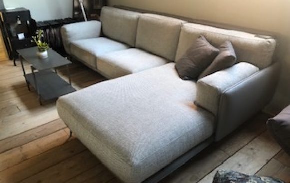Divano Kris  Ditre € 3500,00 + iva 